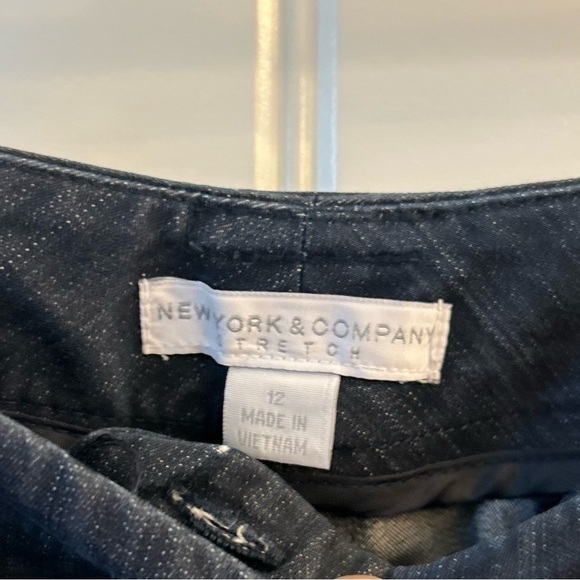 Bundle of 4 NY & Co (Skirt/Capris/2 Slacks) size 12 - Picture 6 of 12